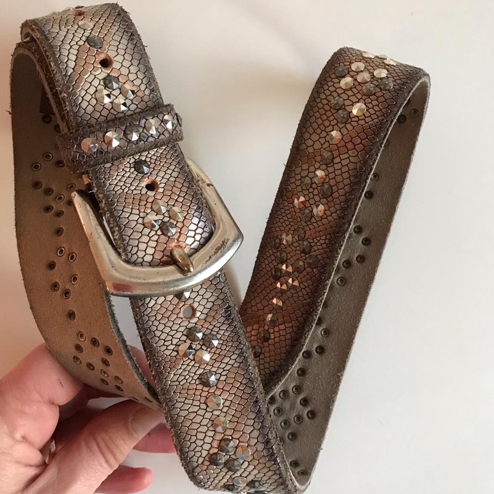 B-low the Belt ‘S-Snake’ studded leather belt